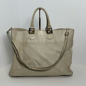 💯Authentic Fendi Leather Tote Bag🍀